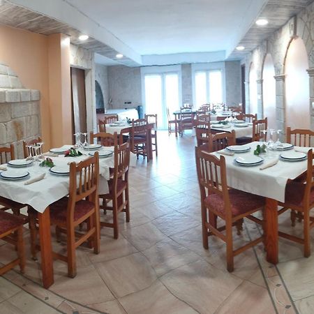 فندق Hospedaje O Canizo Hio المظهر الخارجي الصورة